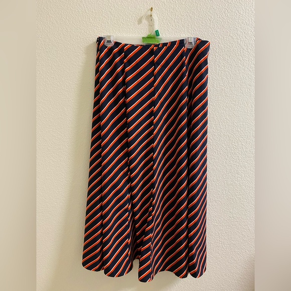 Tommy Hilfiger Striped Black and Red Women's Skirt Size 6 - Picture 1 of 2
